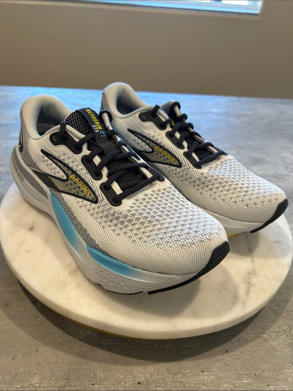 Brooks Glycerin 21 GTS White and Light Blue Men's Running Shoes with Size 9
